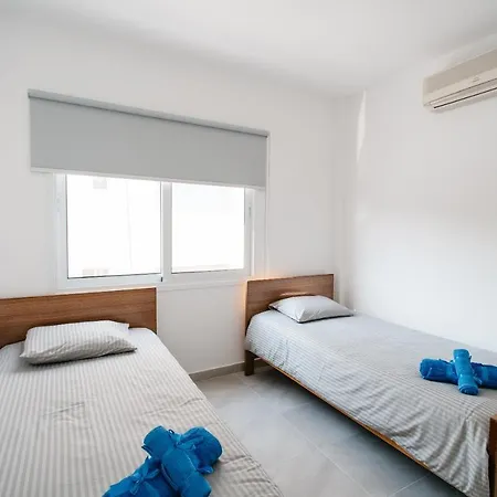 Apartment Seasunlove Apt. Larnaca